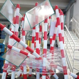 DISSUASORI IN PLASTICA CON CATENE  -NR.18