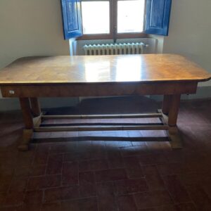 TAVOLO IN LEGNO