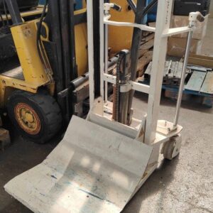 BESCO CBM 700-CE- (ALZA BOBINE MANUALE)
