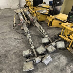 LUCE DA LAVORO A 4 FARI