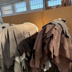 STOCK DI PELLAME PER ARREDAMENTO KG 11.160