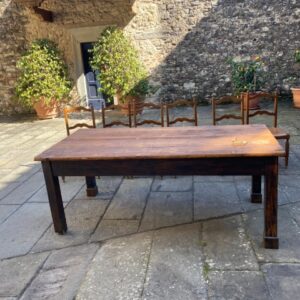 TAVOLO RETTANGOLARE CIRCA 200 X 0,80 +6 SEDIE CON SPALLIERA