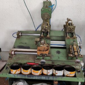 MACCHINA PER INSERIRE PERNI SNODO A V E SNODO LAMPO