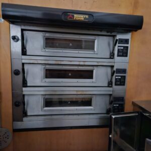 FORNO ELETTRICO, BANCO E VETRINA REFRIGERATA E AFFETTATRICE